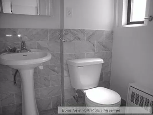 Rented by Bond New York | media 8