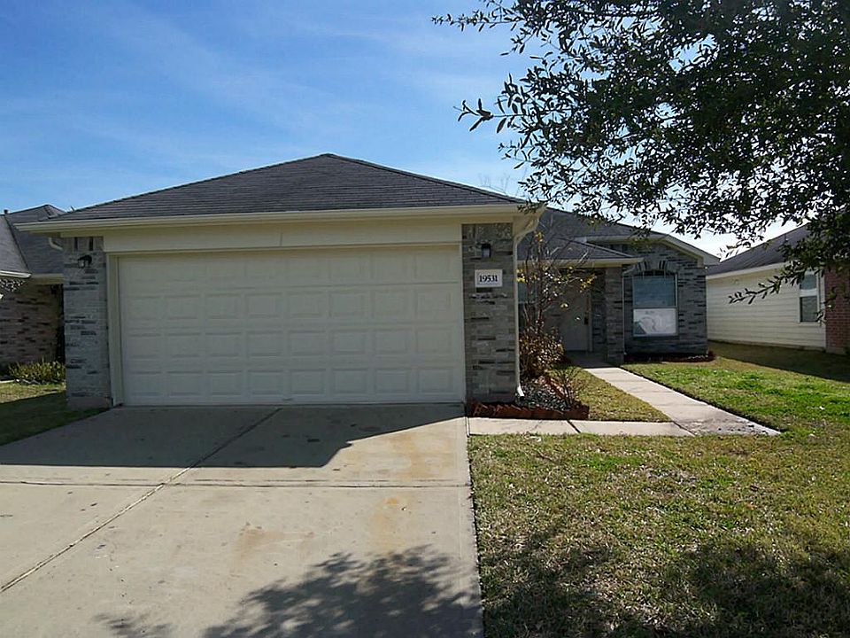 1st image of 19531 Billineys Park Dr