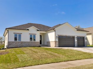 950 Harrington Way, Waukee, IA 50263