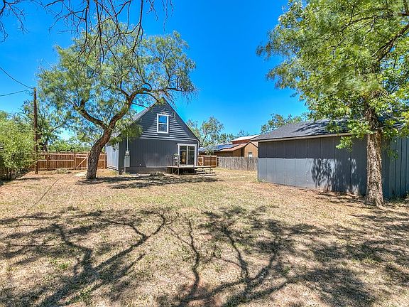 2nd image of 6622 Knickerbocker Rd