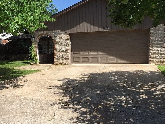 2-Car Attached Garage