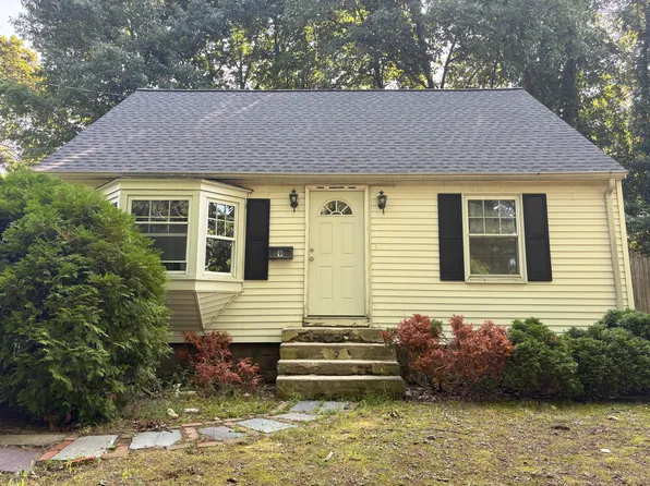 9 Burnham Rd, Andover, MA 01810