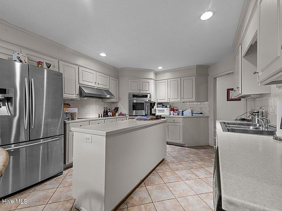 32nd image of 108 Arbor Drive