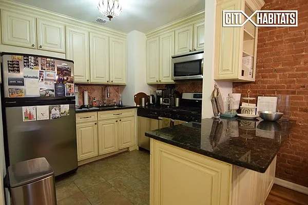 Rented by Citi Habitats | media 3
