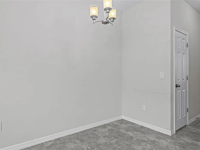 8061 Glenlloyd Ave — Photo 12