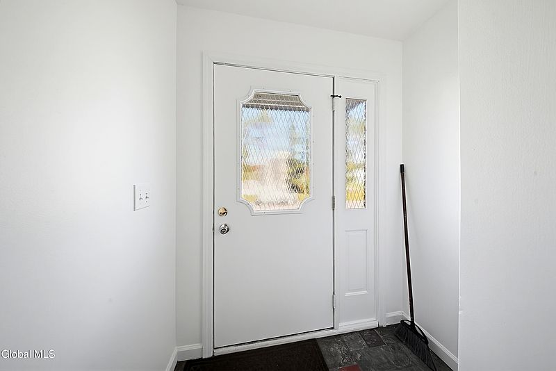 3rd image of 216 Krumkill Road