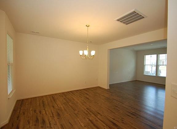 4th image of 2411 Marions Ln #2411