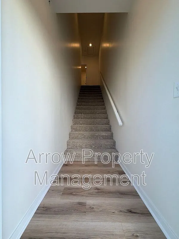 2 bed, 2.0 bath, 892 sqft, $1,400 — Photo 2