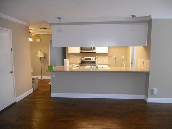 5th image of 320 James Dr