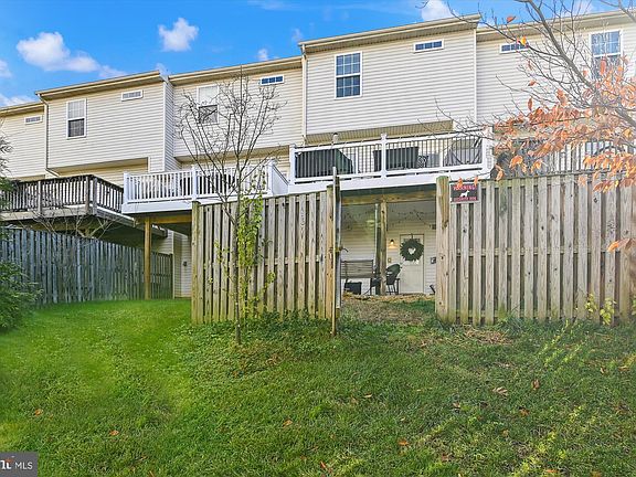 5th image of 1191 Coulbourn Cor
