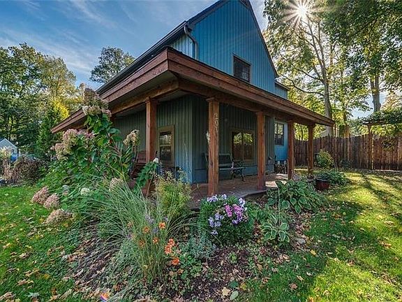 3rd image of 201 Churchill Ln