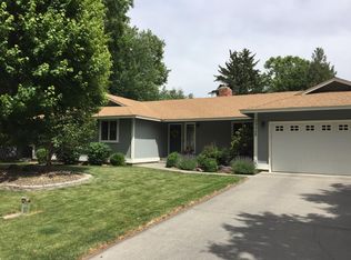 2084 Hoxie Ave, Richland, WA 99354