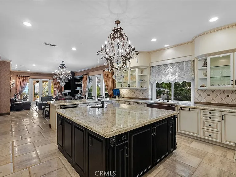 3724 Winford Dr — Photo 25