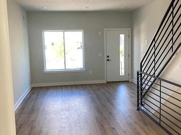 5th image of 2135 Bellmore Ave