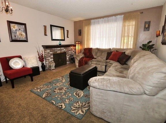 4th image of 3151 Ellwood Ave