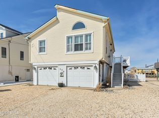 170 Flamingo Rd, Tuckerton, NJ 08087