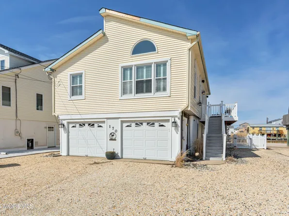 170 Flamingo Road, Tuckerton, NJ 08087