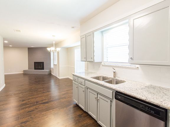 2nd image of 4320 Aspen Way