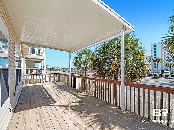 5th image of 328 W Beach Blvd
