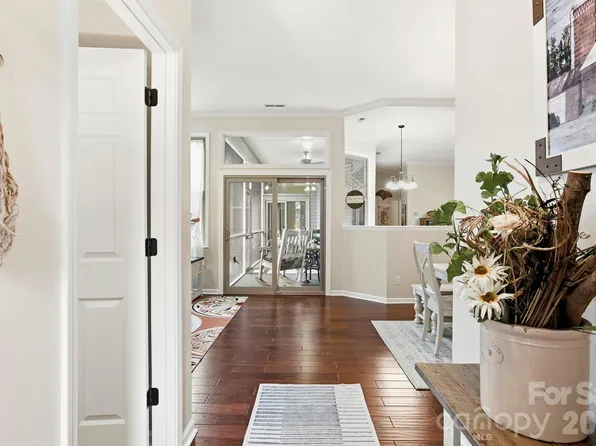 21 Tisha Ln, Hendersonville, NC 28739