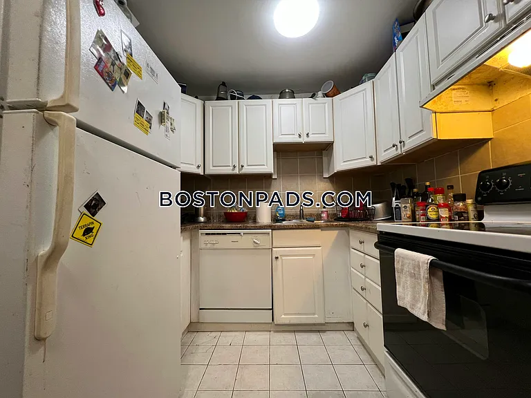 24 Farrington Ave #2 — Photo 27