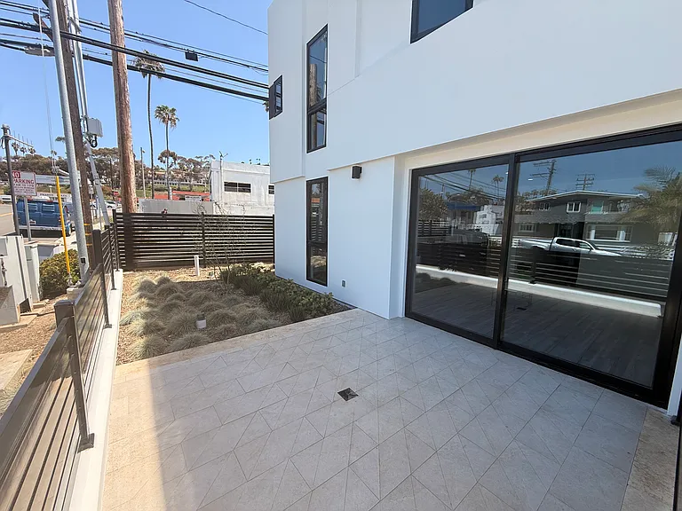Casa Pacifica — Photo 73