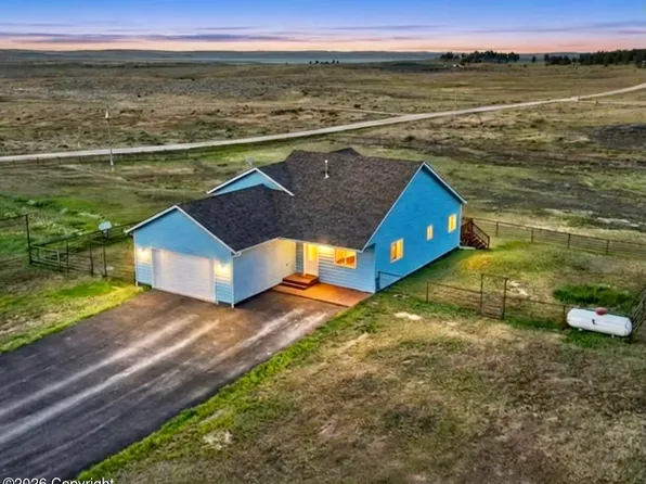 3 Quail Ln, Moorcroft, WY 82721