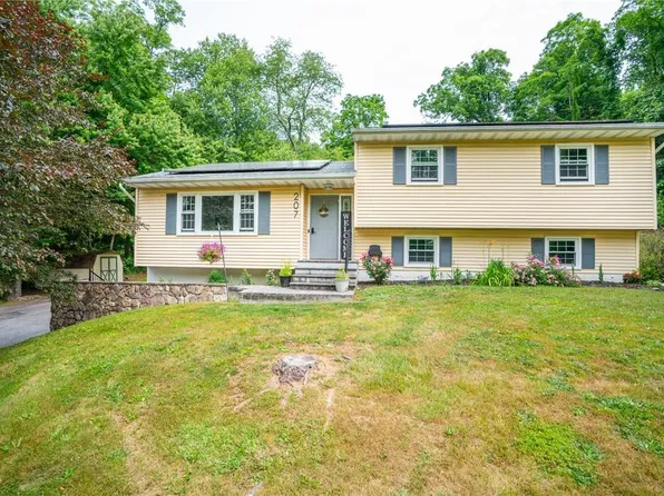 207 Diddell Road, Poughkeepsie, NY 12603