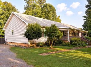 251 Star Light Dr, Lexington, NC 27295