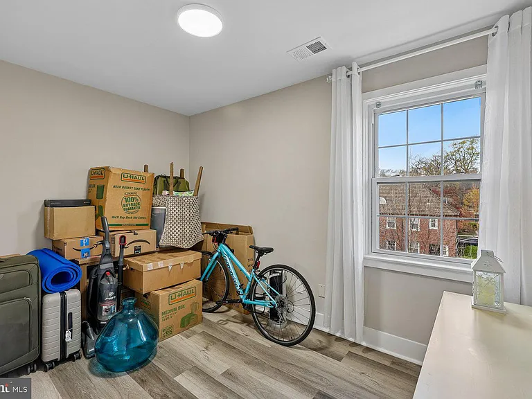 2107 Fort Davis St SE #301 — Photo 17
