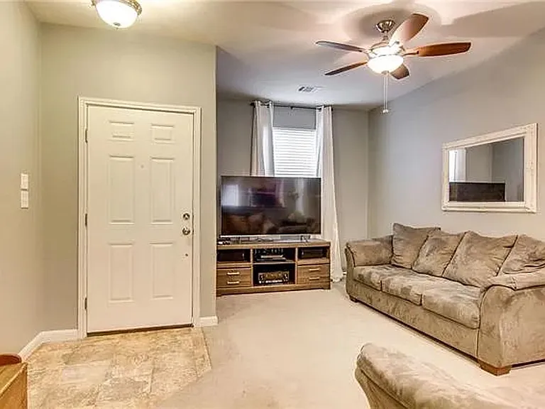 5913 Red Bud Ridge Ln — Photo 18
