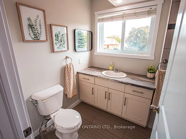 489 East Ave #B — Photo 33