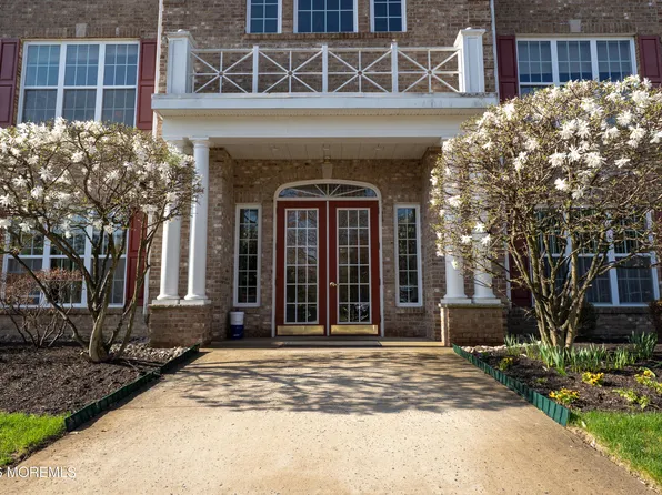 422 Sophee Lane, Lakewood, NJ 08701