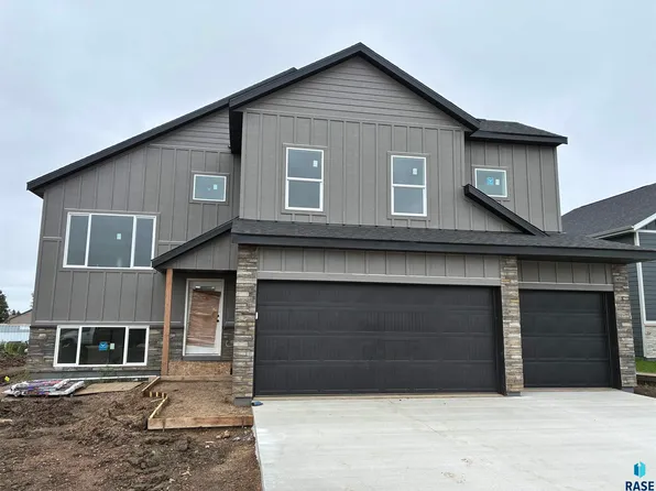 1007 Estate St, Harrisburg, SD 57032