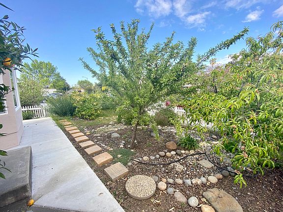 2nd image of 2461 Camrose Ave