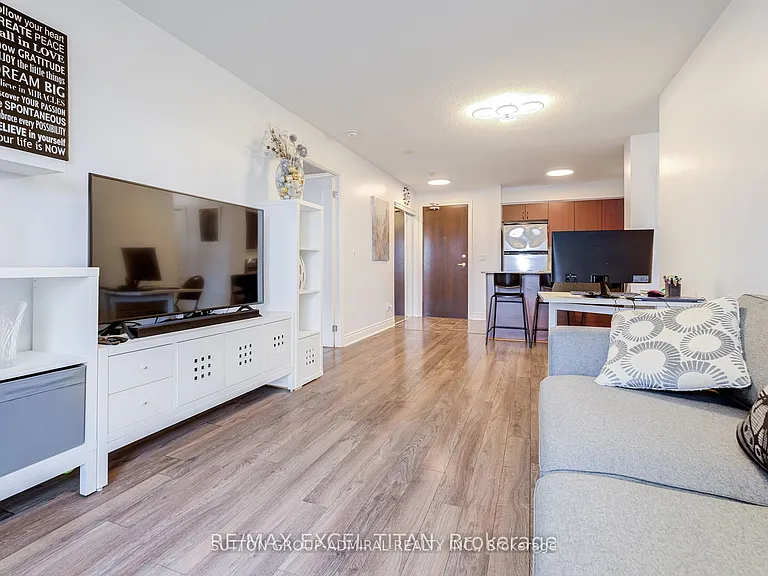 7 N Park Rd #908 — Photo 10