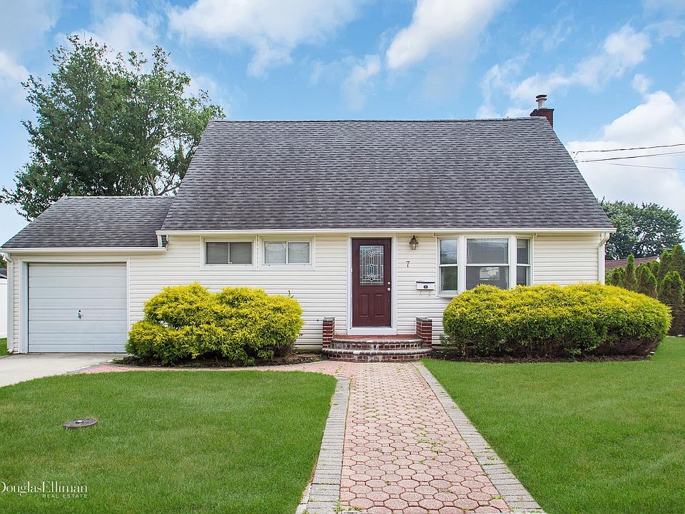 1st image of 7 Miller Cir