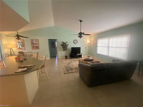 4th image of 11665 Oakland Dr