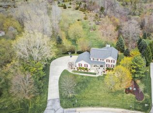 3238 N Bittersweet Cir, West Bend, WI 53095