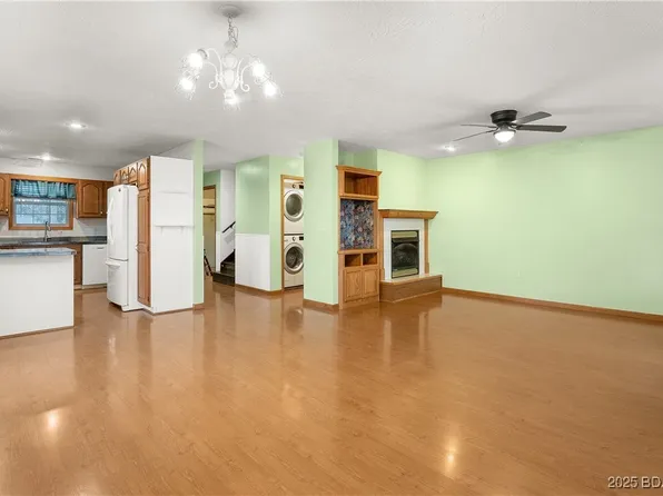 341 3rd St, Camdenton, MO 65020