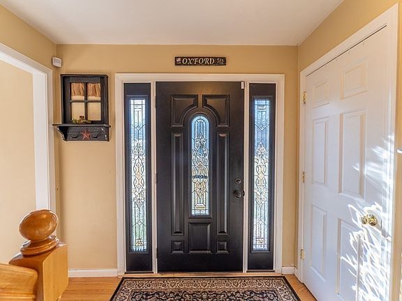 4th image of 6 Jasmine Dr