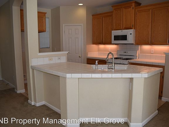 5th image of 9659 Iris Meadow Way