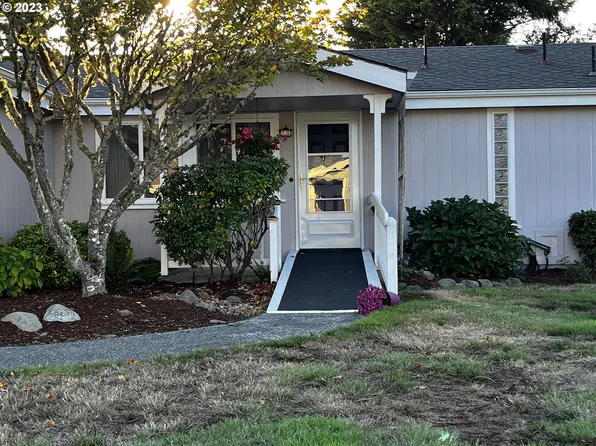 356-1100 NW Warrenton Dr, Warrenton, OR 97146