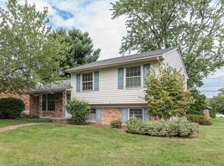 1003 Pine Bloom Dr, Lexington, KY 40504