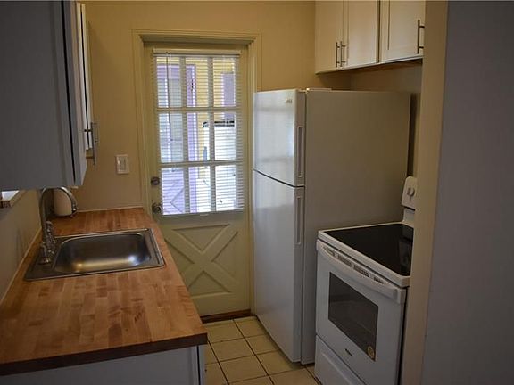 5th image of 3021 Seville St APT 1