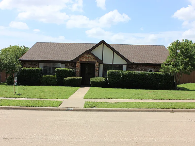 812 Shannon Dr — Photo 16