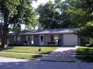 825 Highlander Dr, Plainfield, IN 46168