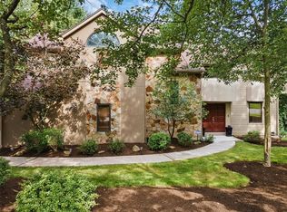 221 Timber Ridge Rd, Pittsburgh, PA 15238