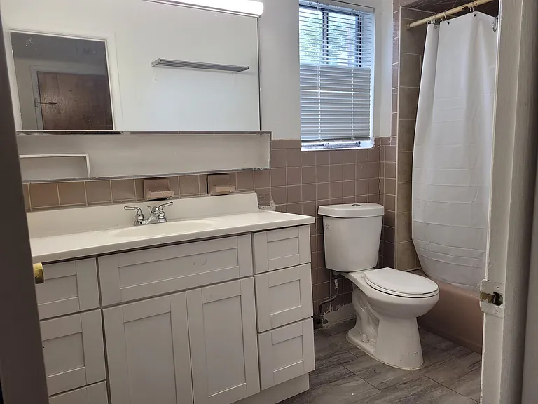 15 Reserve Ave — Photo 6