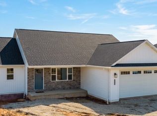 1436 Divinity Dr, De Pere, WI 54115
